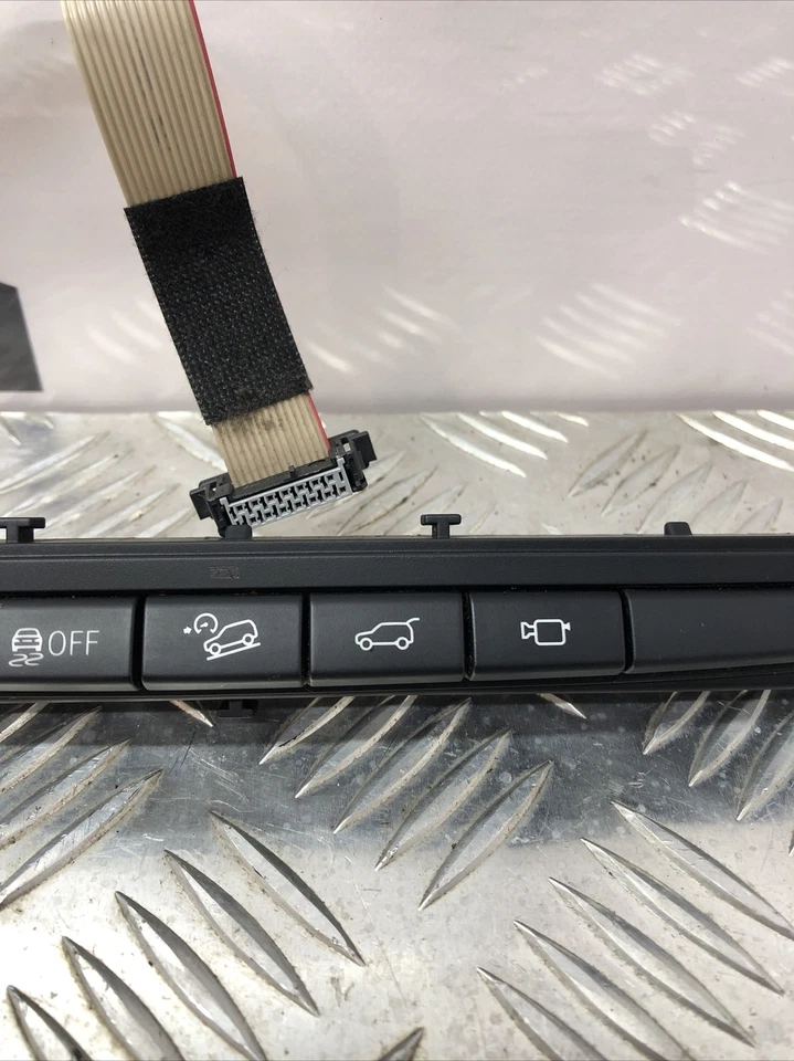 GENUINE 2012 BMW X6 E71 CENTER CONSOLE SWITCHES PANEL 9202037 BLACK - Image 4 of 4