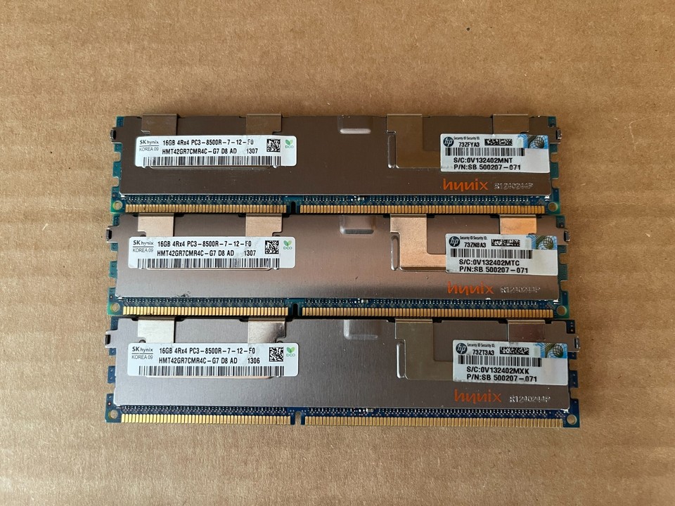Hynix 16GB DDR3-1066 RDIMM HMT42GR7AMR4C-G7 HMT42GR7CMR4C-G7 Server