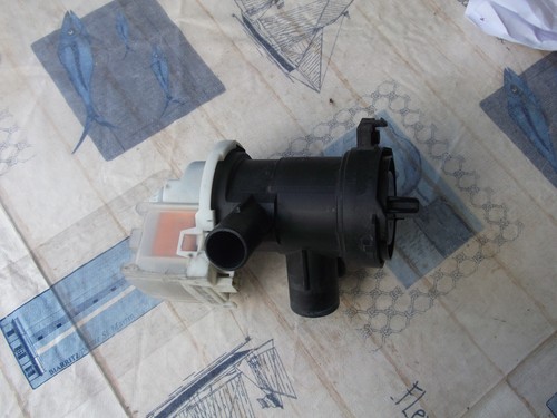 Ersatzteil Laugenpumpe für Waschmaschine Bosch  Type WCM62
