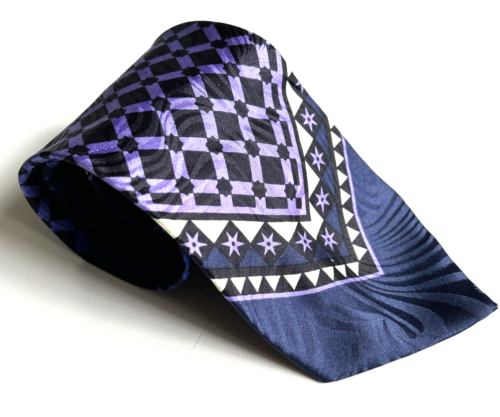 V2 By Versace Vintage Blue Purple Black Baroque Silk Tie Italy 6 Point Stars - Afbeelding 1 van 7