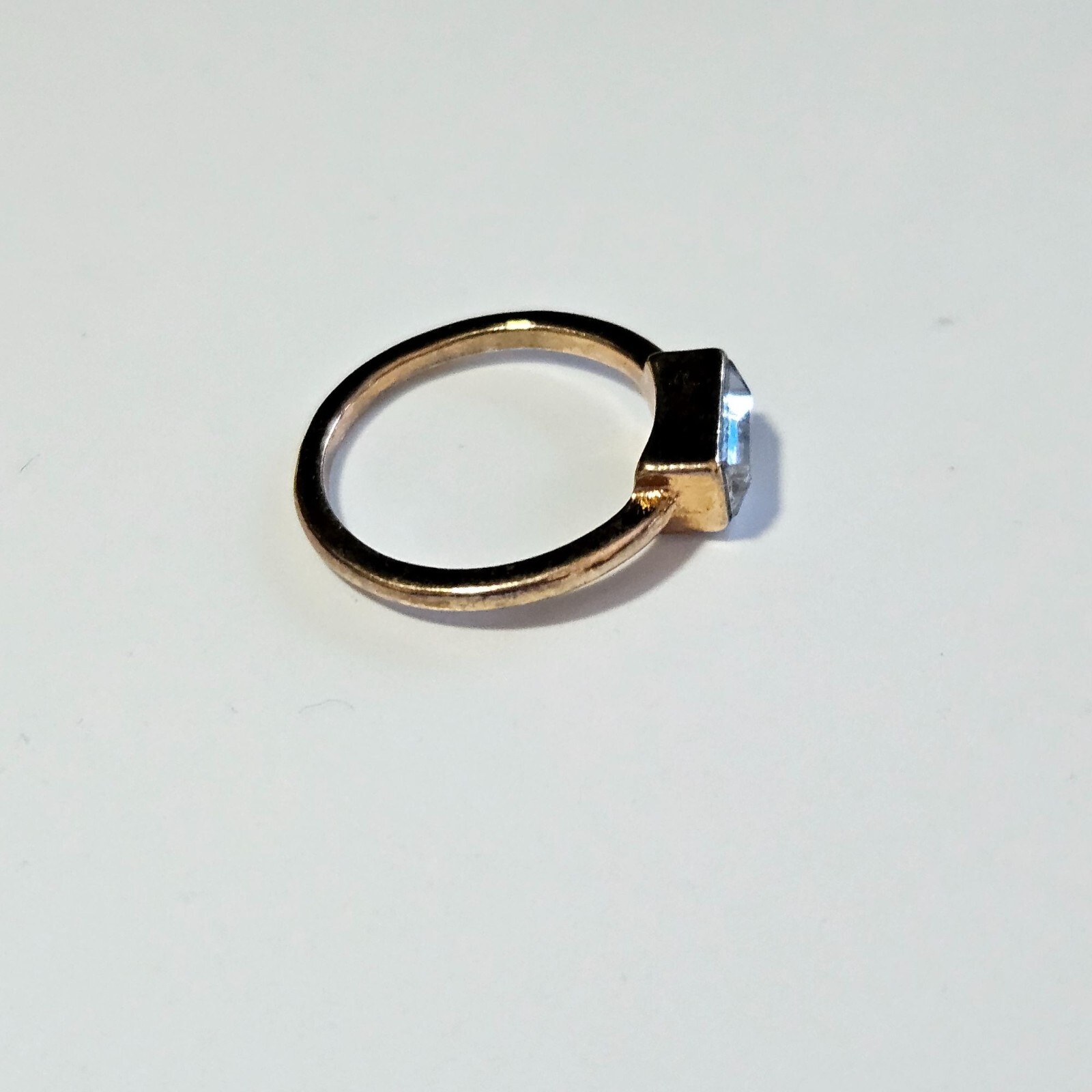 Gold Tone Clear Rectangular Rhinestone Ring Size 7 - image 8