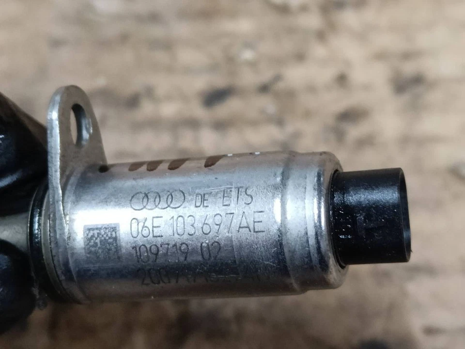 Audi Q5 SQ5 2020 árbol de levas VANOS distribución válvula salenoide 06E103697AE ZUJ6394 Foto 3 de 3