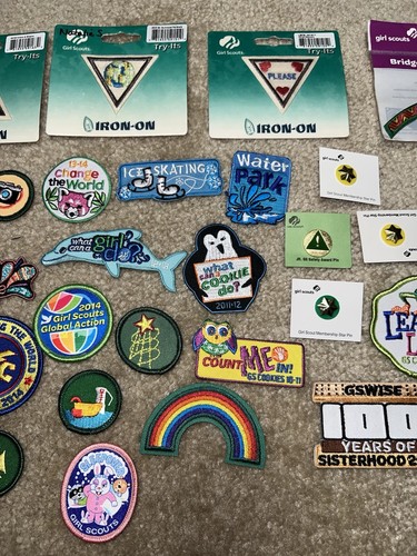 Lot Of 32 Girl Scout Patches & Pins - Picture 3 of 12