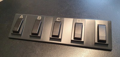 KORG EC5 External Controller - 5-fach Fußschalter für Pa/i-Serie/A1