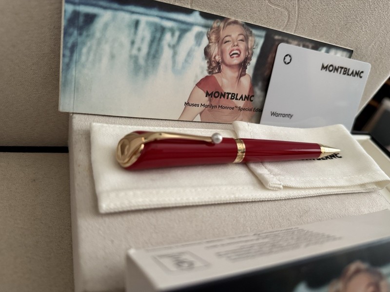MontBlanc “Marilyn Monroe” Red/Red Gold & AKOYA Pearl, NEW, Germany 🇩🇪