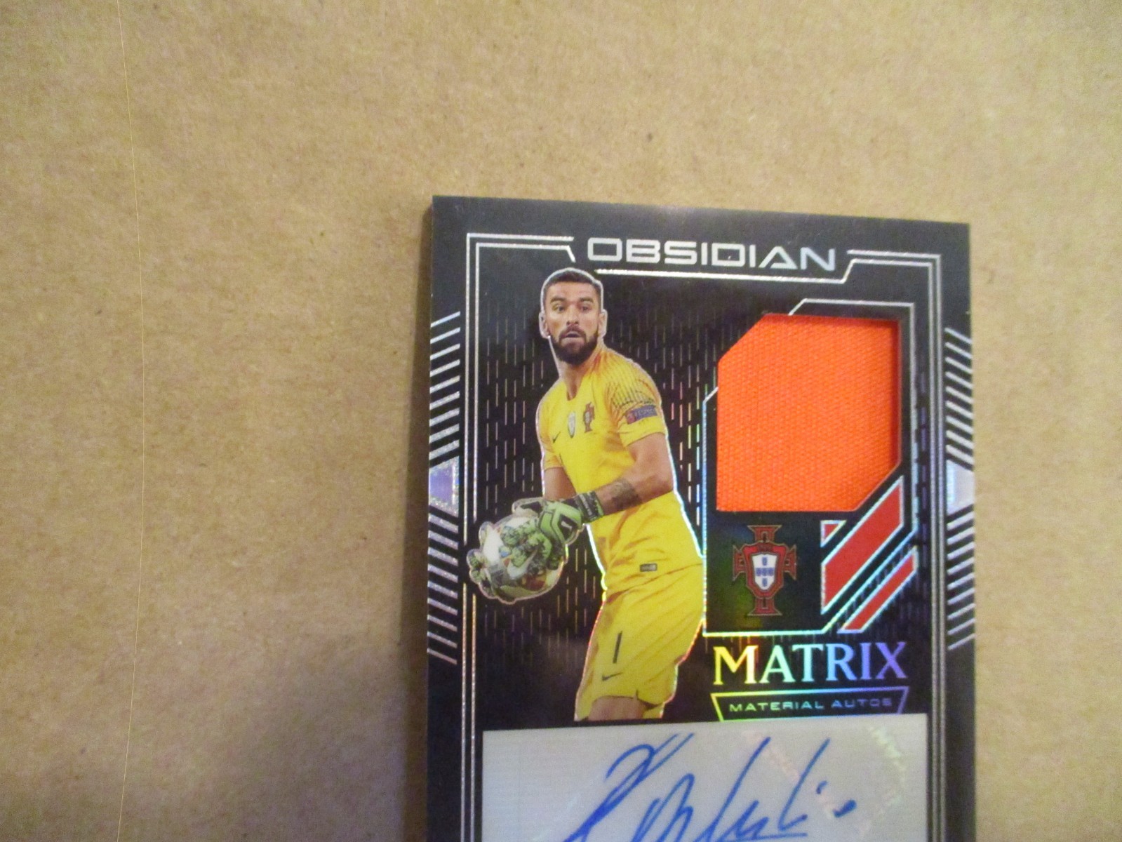 2019-20 OBSIDIAN SOCCER MATRIX RUI PATRICIO MATCH WORN MATERIAL AUTO 6/99 READ view 5