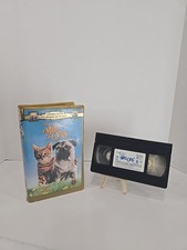 The Adventures of Milo and Otis VHS 1989/1997 GOLD CLAMSHELL Family Collection