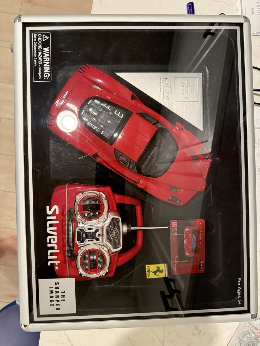 2005 - 1:16 Scale Silverlit Red Enzo Ferrari Remote Control Car