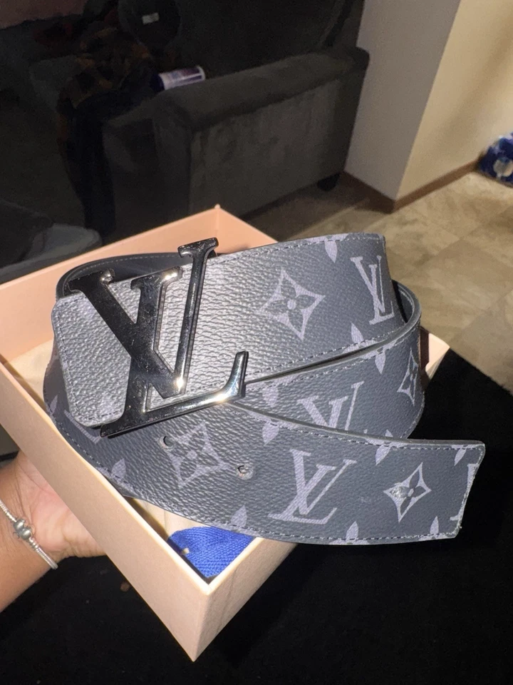 Louis Vuitton Cinturón Hombre Talla 40 Auténtico Foto 3 de 4