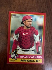 2025 Topps Heritage HIGH NUMBER SP Travis d'Arnaud RED BORDER short print 439 NM