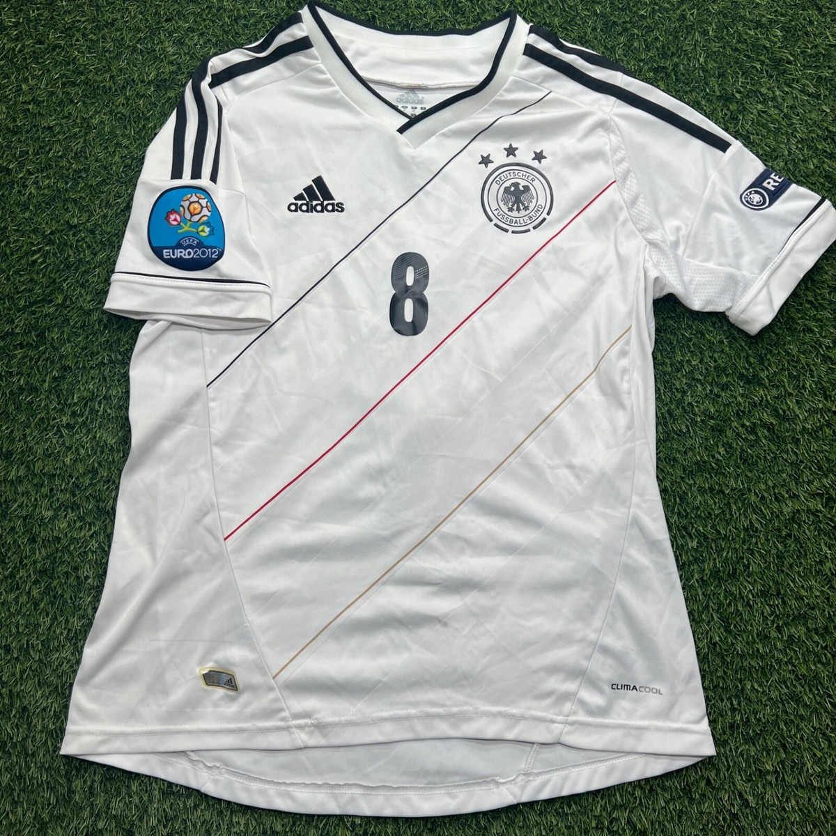 レアMesut Özil ユーロ2012 予選実使用ユニフォーム