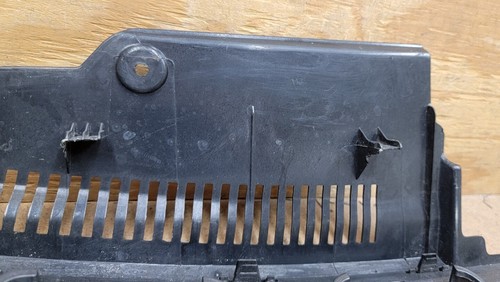 2017 2018 2019 2020 JEEP GRAND CHEROKEE Front Bumper Upper Grille Trim - Picture 19 of 24