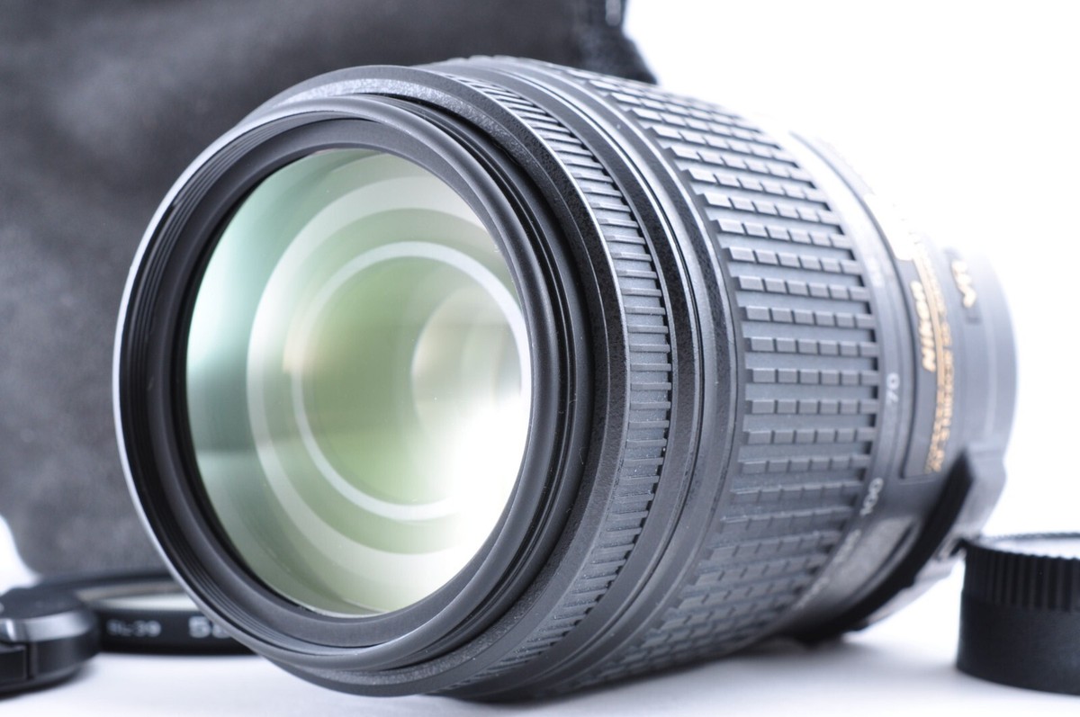 Nikon AF-S DX NIKKOR 55-300mm f/4.5-5.6 G ED VR Lens [Exc+5 Nikon AF-S DX NIKKOR 55-300mm f/4.5-5.6 G ED VR Lens [Exc+5