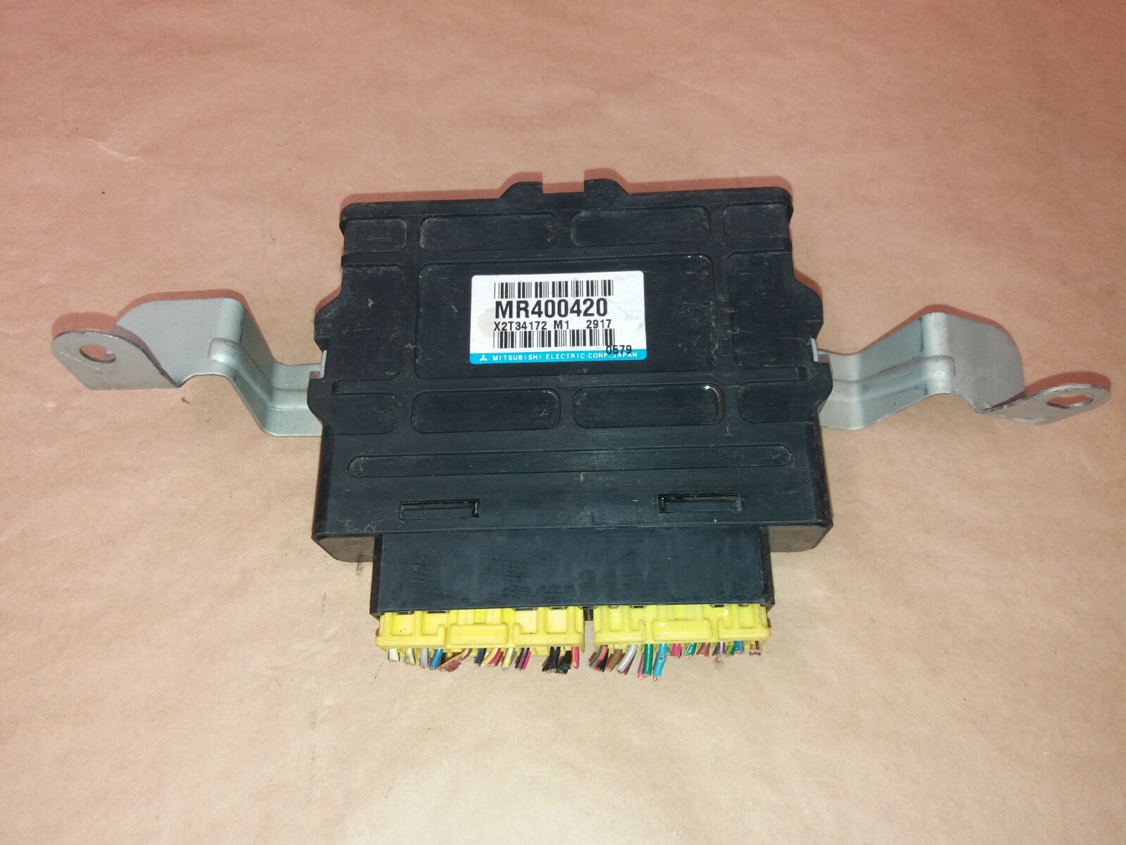 MITSUBISHI SHOGUN MK3 3.2L ABS CONTROL MODULE ECU MR400420 eBay