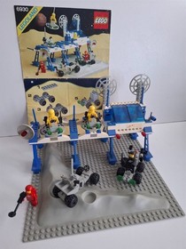 LEGO Space Vintage 6930 Set Complete + OBA Space Station Space Supply Station Excellent