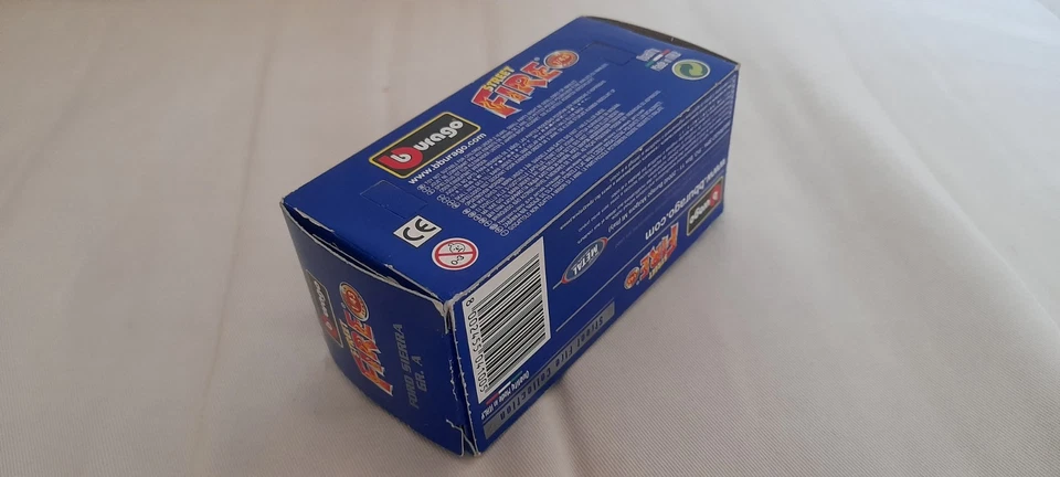 Bburago Ford Sierra Gr. A 1:43 Street Fire - Immagine 4 di 4