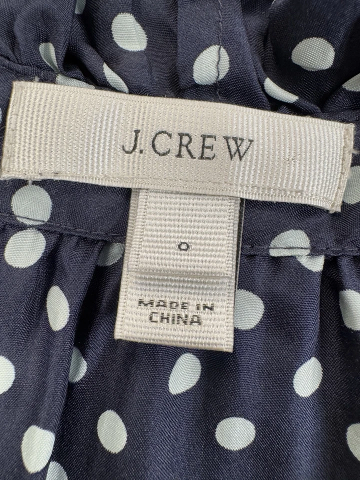 Camiseta sin mangas J Crew para mujer con volantes de seda 0 azul marino lunares CorpCore clásica Preppy oficina Foto 2 de 4