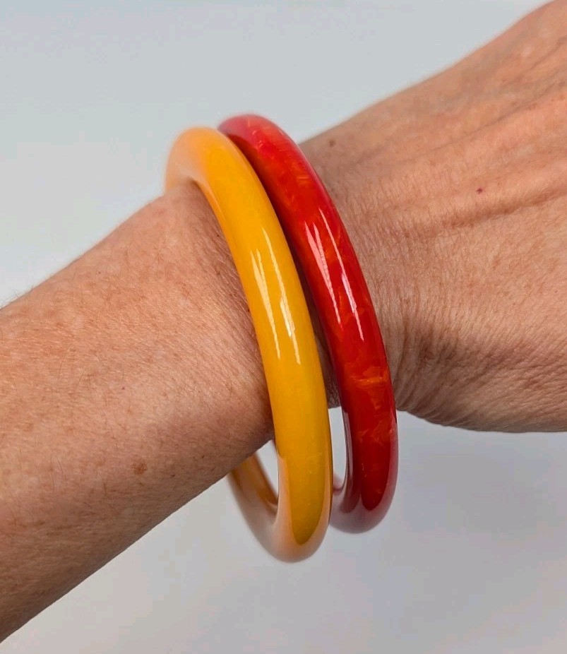 2 Vintage MCM Marbled Bakelite Stackable Bangle B… - image 1