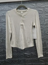 NEW Lululemon Hold Tight Long Sleeve Henley Size 6 US