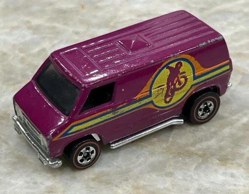 Hot Wheels Redline 1975 Plum Motocross Super Van - Nice!