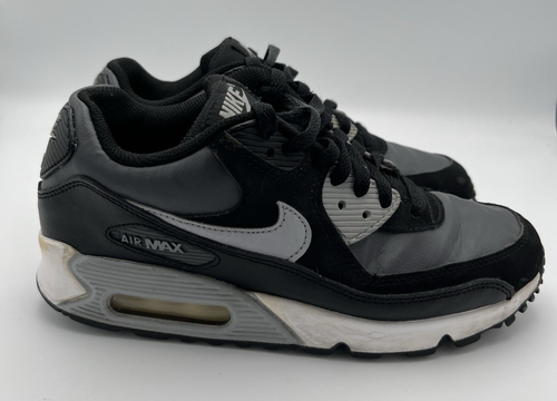 Nike Air Max 90 Black / Gray Leather Sneakers, Size 5.5Y - Picture 3 of 9