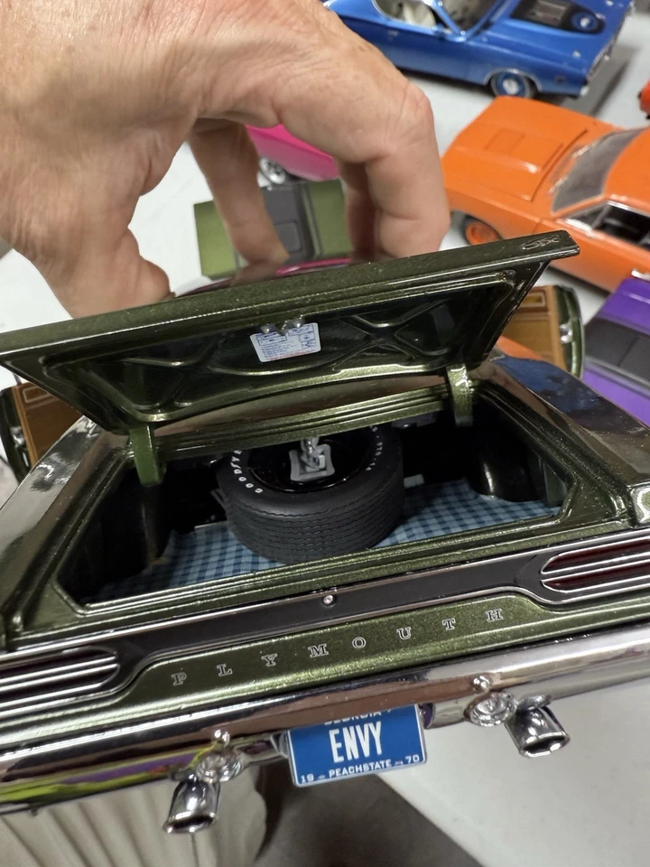 GMP 1970 PLYMOUTH GTX HEMI 1:18 #987/1408 - Suelto SIN CAJA - ¡Falta antena! Foto 4 de 4