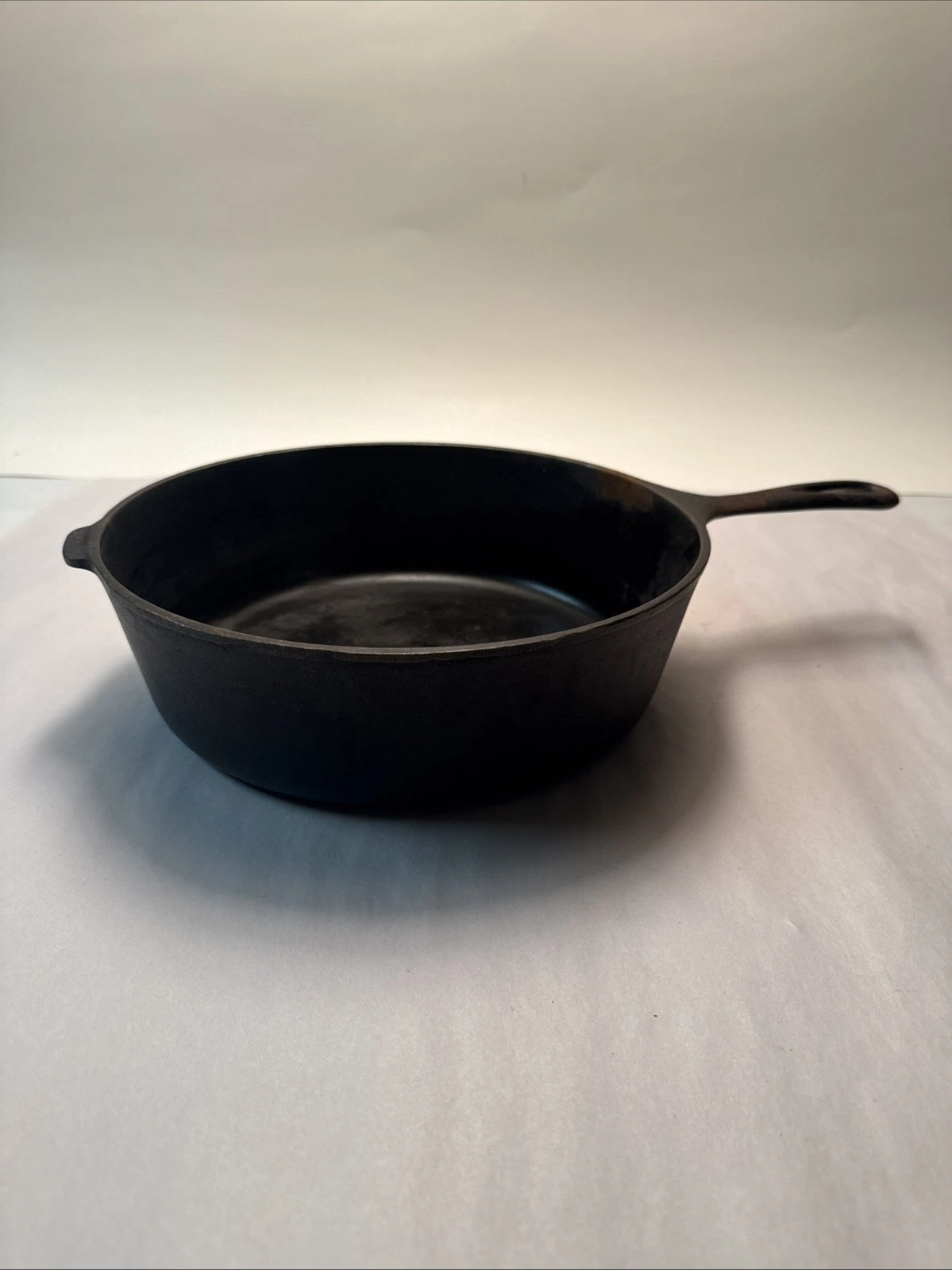 Vintage Wagner Ware Sidney -O- Cast Iron Chicken Fryer 1088 K Deep Skillet
Opens in a new window