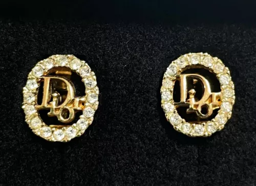 Vintage Christian Dior earrings with rhinestone crystals. Gorgeous jewelry.