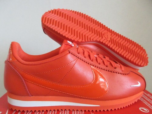 WMNS NIKE CLASSIC CORTEZ PREMIUM TEAM 