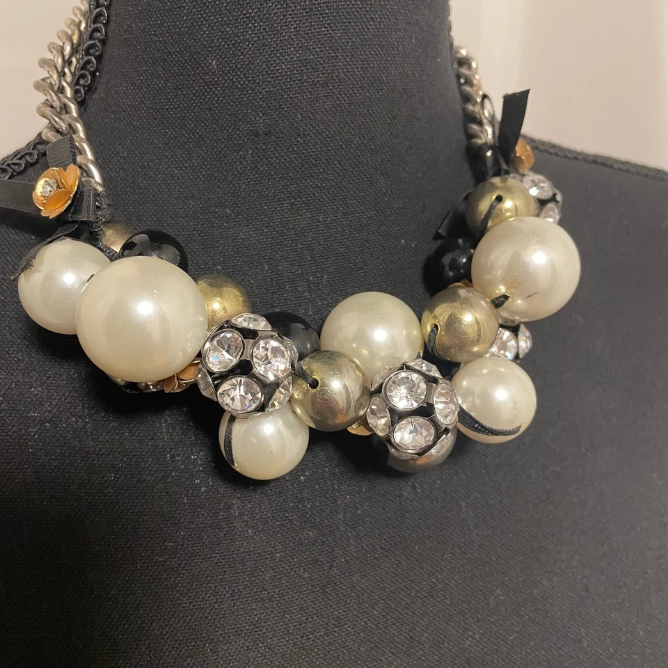 BETSEY JOHNSON белый искусственный жемчуг черный бант серебристого тона ссылка со стразами ожерелье V - Изображение 4 из 4