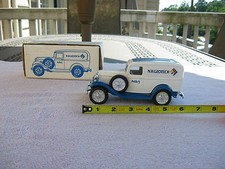 1932 Ford Panel Delivery Bank w/Key Ertl N.H.Geotech Die-Cast 1/25 Scale 1991