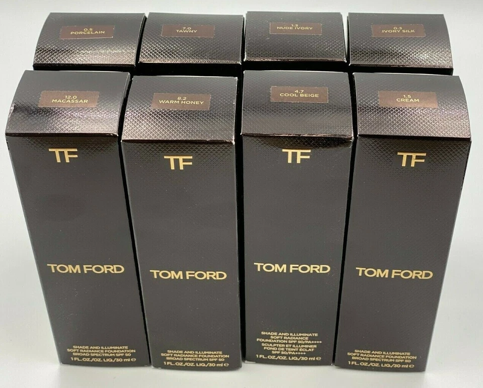 BASE TOM FORD SHADE AND ILUMINATE SOFT RADIANCE SPF50 ELIGE TU TONO NUEVA EN CAJA Foto 2 de 4
