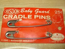 VINTAGE RISDON BABY GUARD CRADLE PINS ON ORIG. CARD! MADE IN U.S.A.