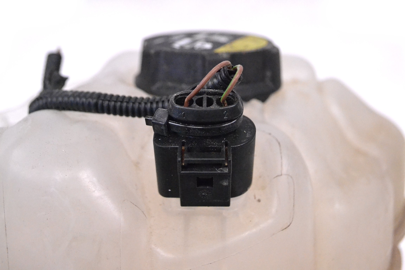 Volvo XC60 2.0 T4 2019 RHD Expansion Overflow Tank Bottle 31465682 