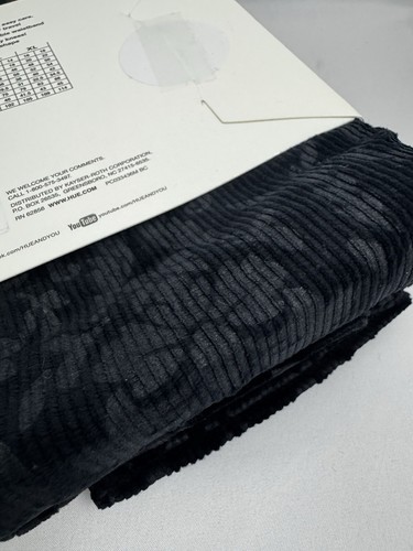 NEW Hue Women's Corduroy Leggings Tapestry Print Black Medium Real Pockets Tags - Picture 7 of 9