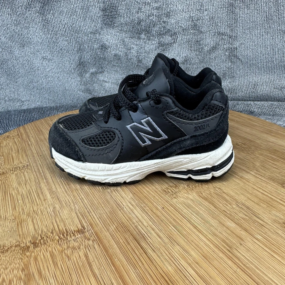 New Balance 2002R Zapatos Niños Talla 6 Negro Gamuza Malla Tenis para Correr IC2002BK Foto 3 de 4