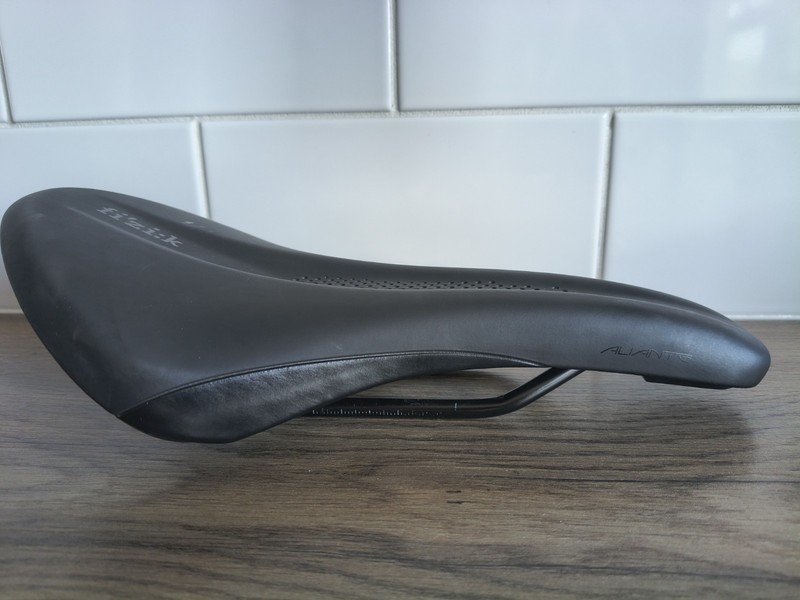 Fizik Aliante Tempo Bicycle Saddle