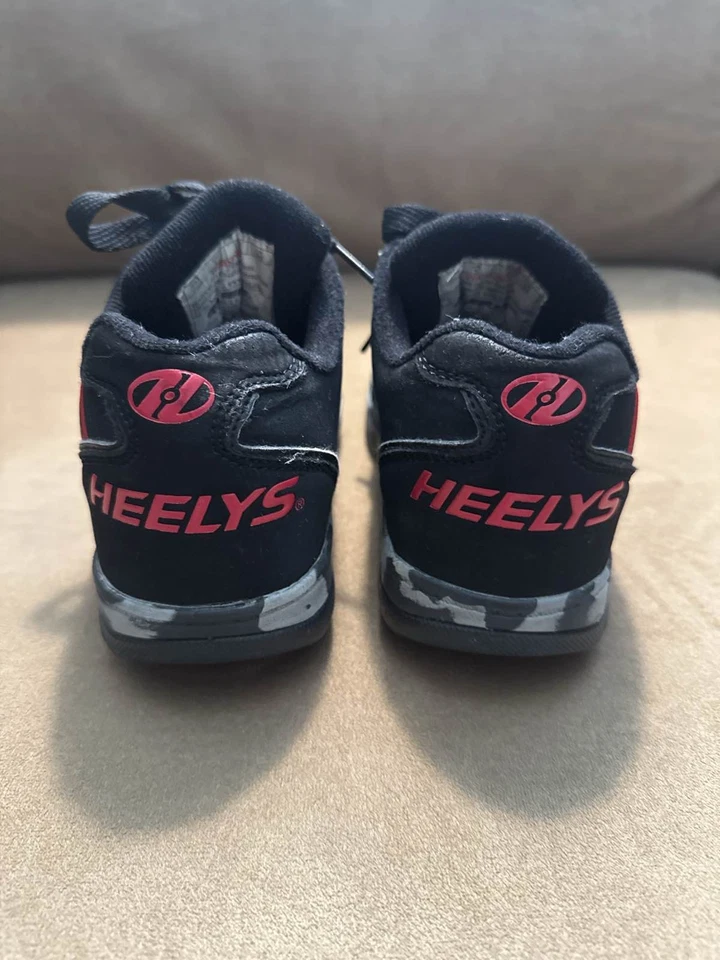 Zapatos de skate Heelys Propel 2.0 negros rojos camuflados con ruedas talla juvenil 2 Foto 4 de 4