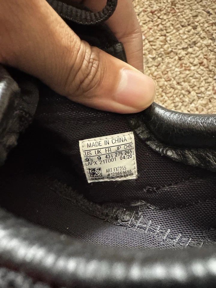 Zapatillas Y3 Talla 10 Foto 4 de 4