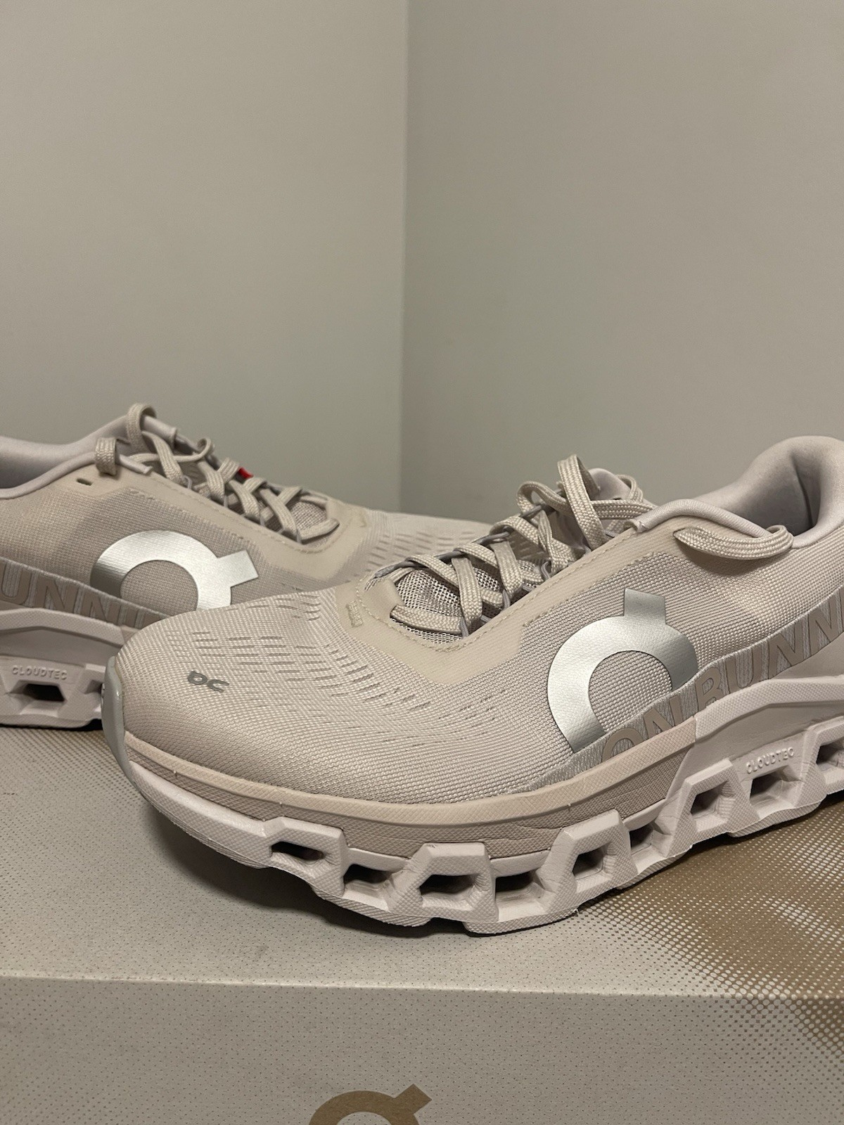 ON CLOUD WOMEN’S Cloudmonster 2 Running Shoes Siz… - image 2