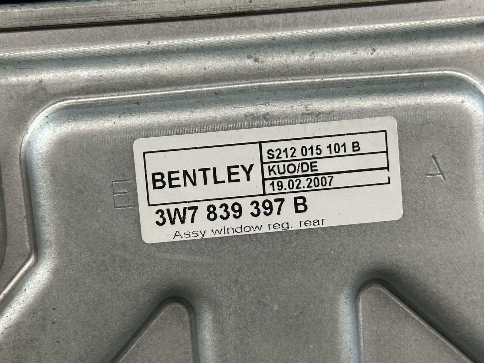 07-11 BENTLEY CONTINENTAL CONVERTIBLE DRIVER QUARTER WINDOW REGULATOR 3W7839397B