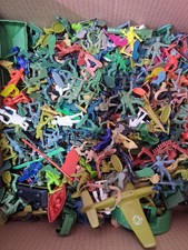 Army Men And Accessories  3 Play Matts 9 Lb Lot