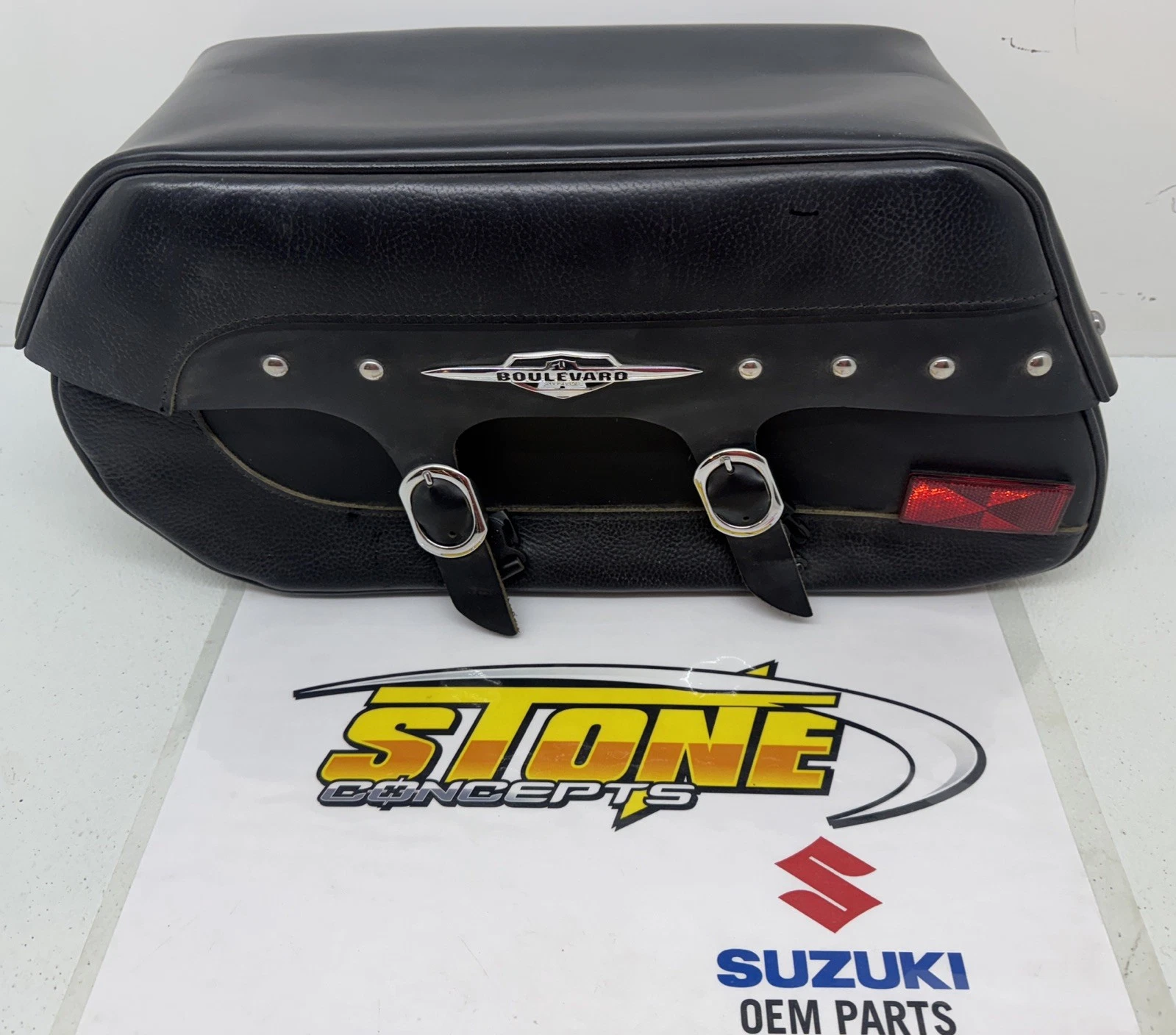 08 Suzuki VLR1800 VLR 1800 C109R Boulevard Left Saddlebag Saddle Bag