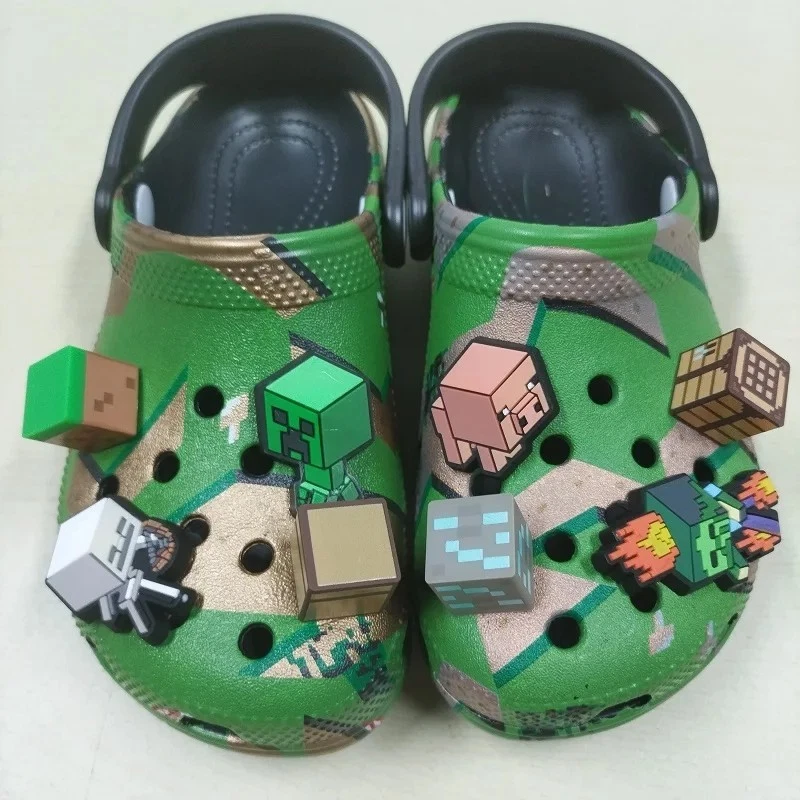 New Minecraft Kids' Croc: Meets Adventure!- LIMITED EDITION Non-slip Beach Shoes - Image 4 of 4