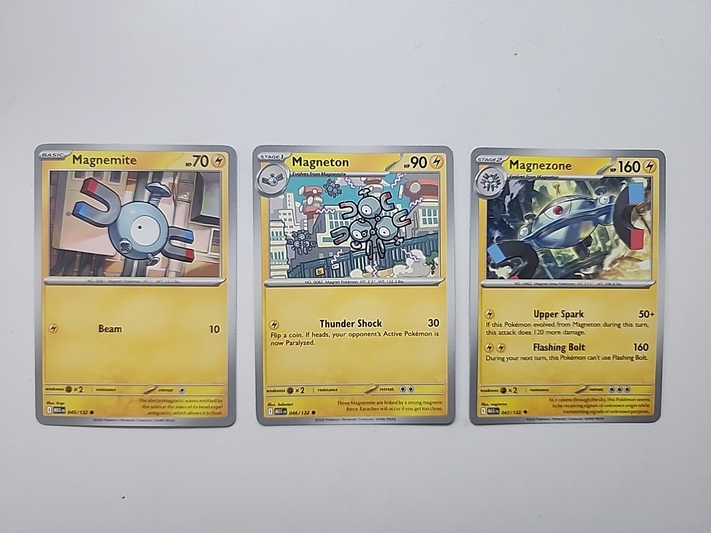 Magnemite Magneton Magnezone ME01: Mega Evolution 045 046 047/132 NM Pokemon