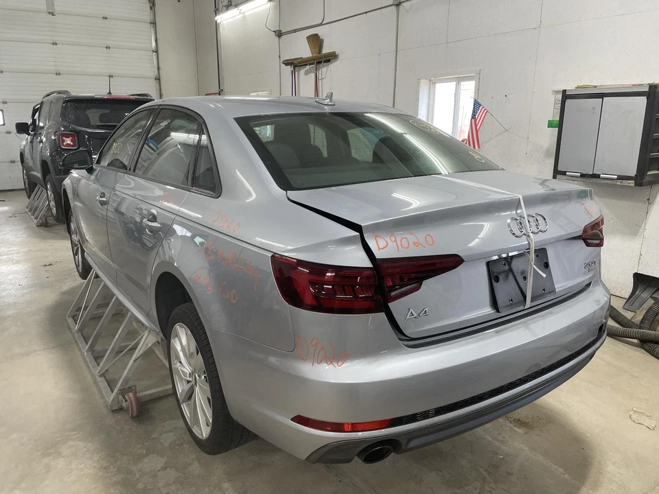 Conjunto de farol esquerdo usado serve: 2018 Audi A4 Sdn xenônio HID esquerdo grau A - Imagem 3 de 4