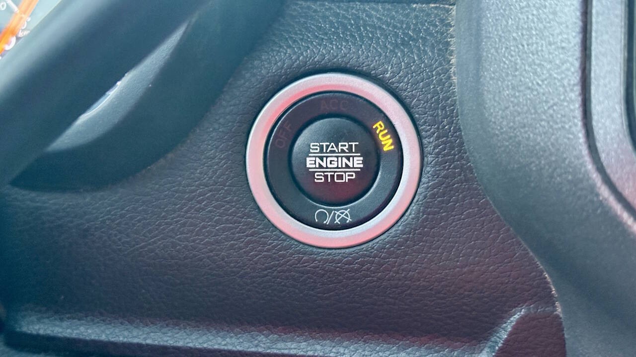 2022 Ram 2500 Tradesman 4x4 4dr Crew Cab 8 ft. LB Pickup thumbnail 30