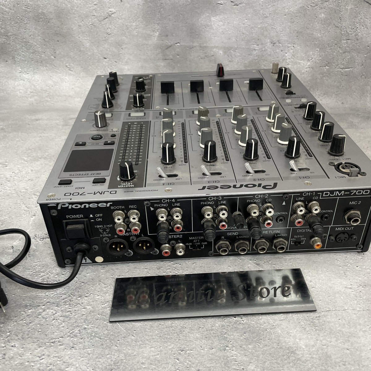 Pioneer DJM-700 Silver Digital DJ Mixer 4-Channel 4ch DJM700 Pioneer DJM-700 Silver Digital DJ Mixer 4-Channel 4ch DJM700