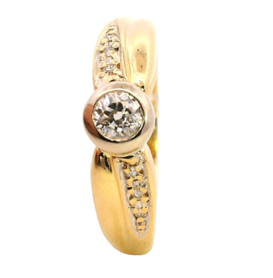 18K Yellow Gold 0.23ct Old Mine Cut Diamond Ring with 6 Accent Diamonds