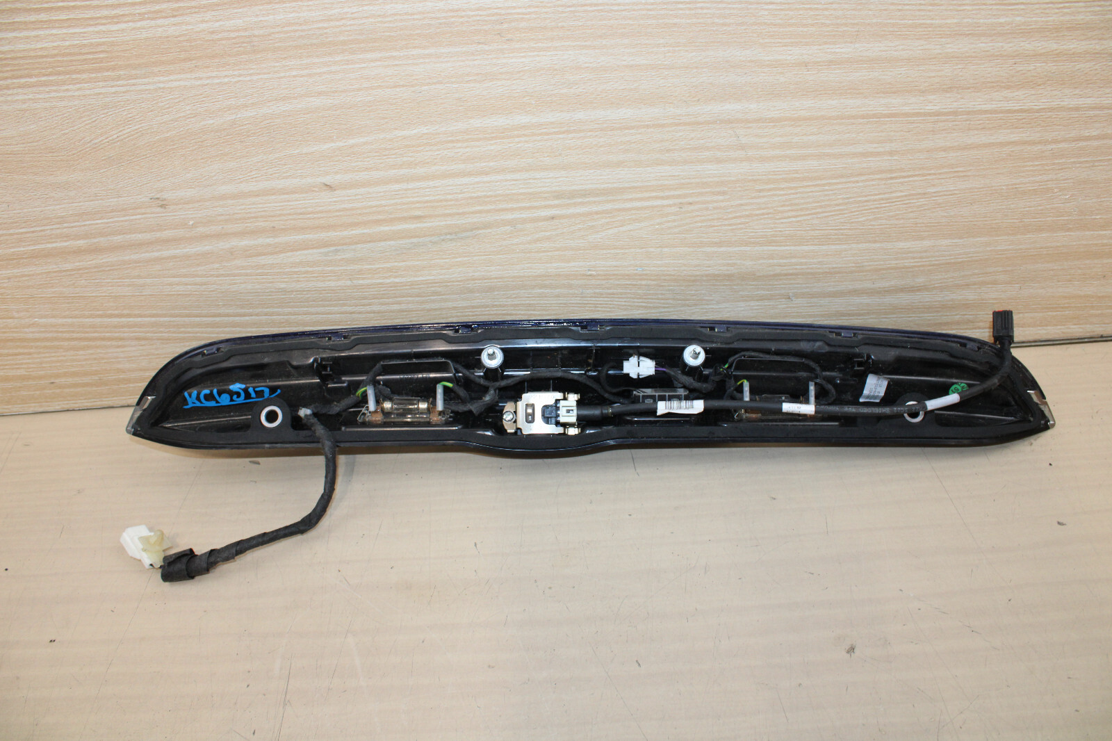 14-22 MASERATI GHIBLI DECKLID TRUNK LID MOLDING + CAMERA BLUE ORIGINAL OEM